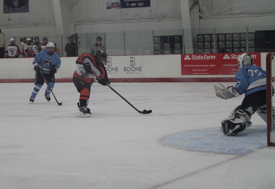 Superior Ice Breakers game photo